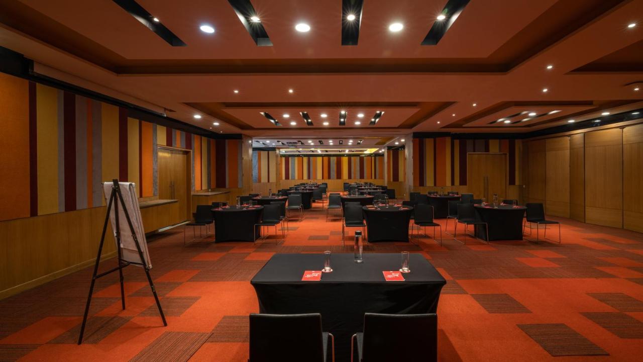 Ibis New Delhi Aerocity - An Accor Brand Exterior photo