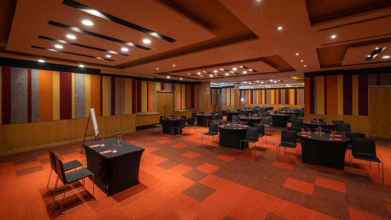 Ibis New Delhi Aerocity - An Accor Brand Exterior photo