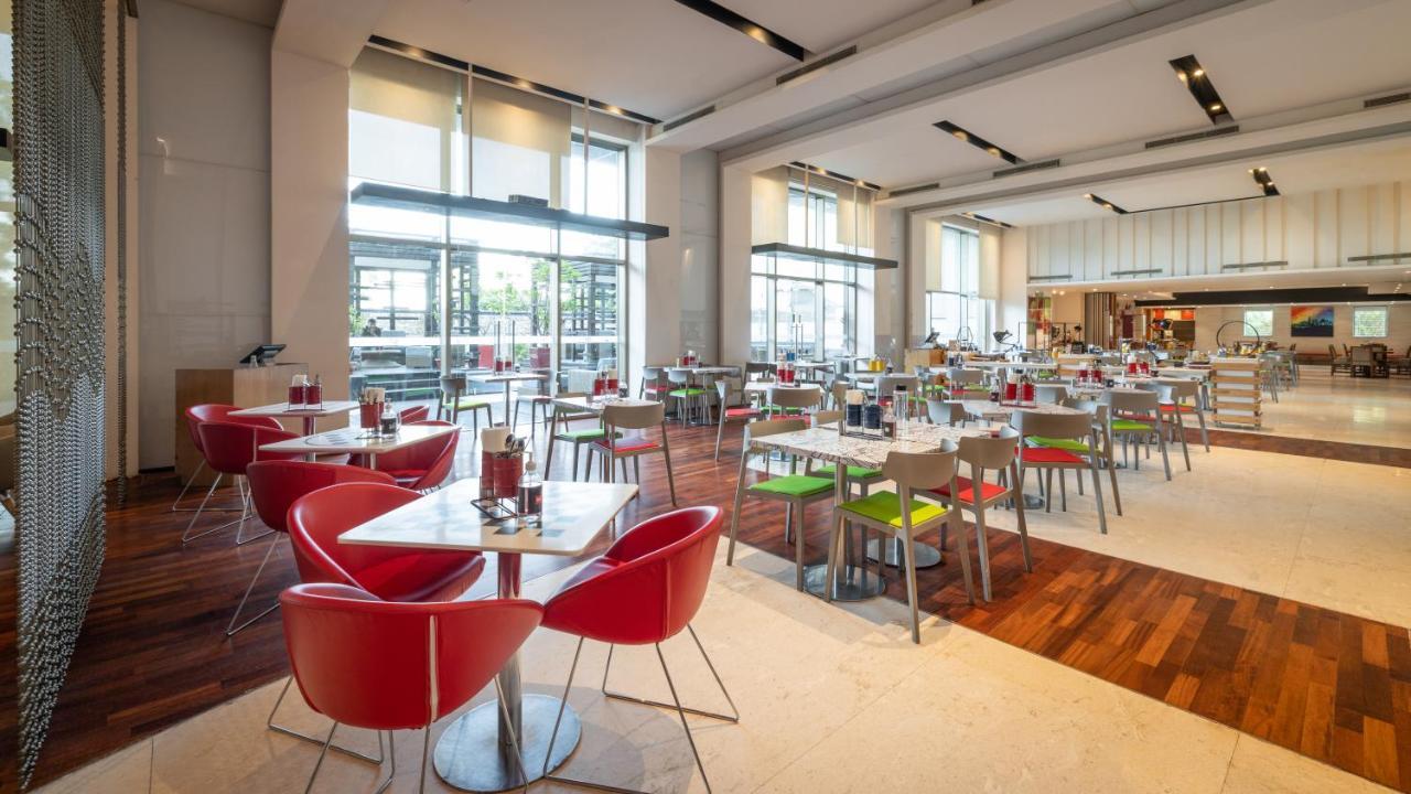 Ibis New Delhi Aerocity - An Accor Brand Exterior photo