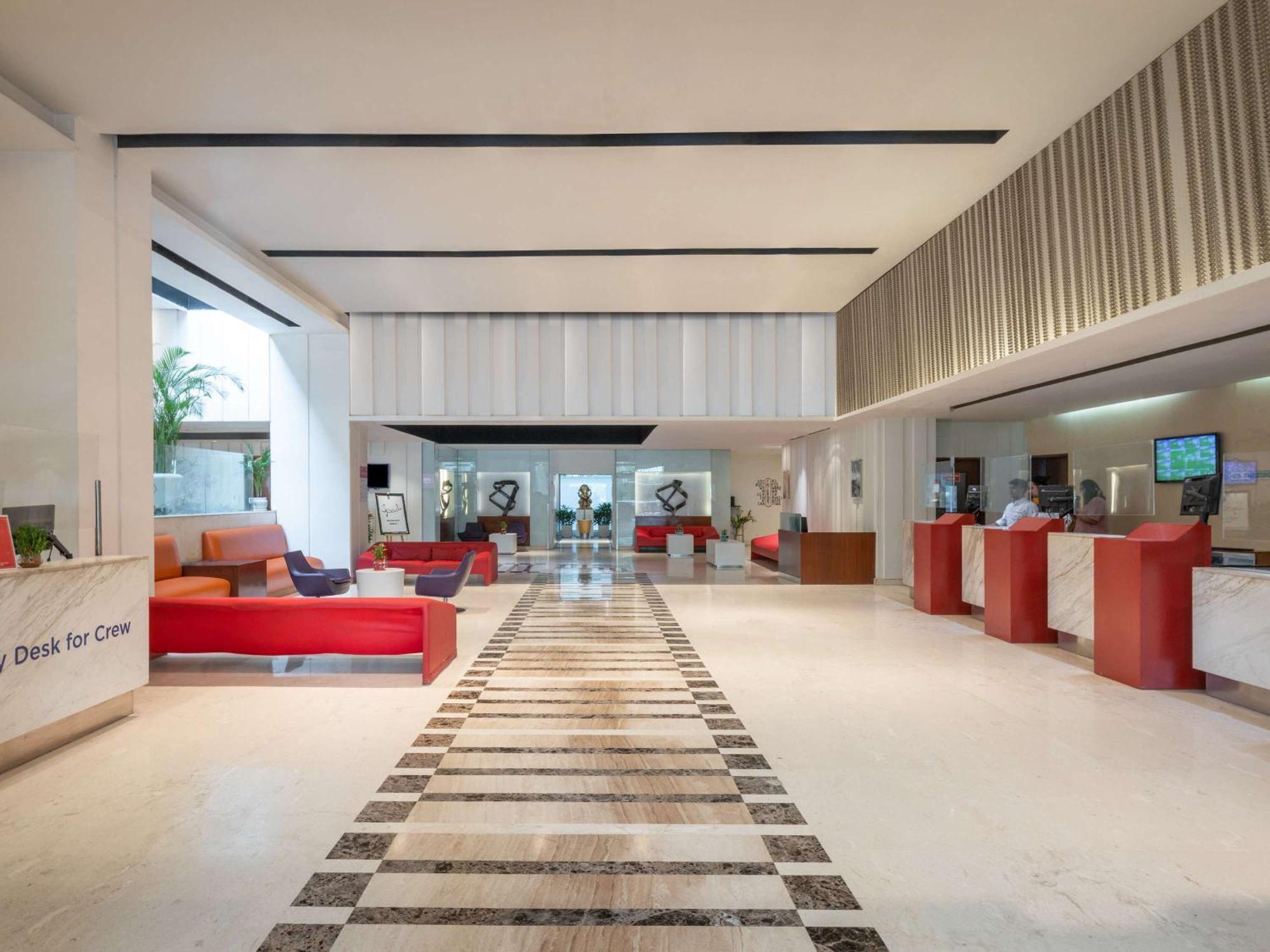 Ibis New Delhi Aerocity - An Accor Brand Exterior photo