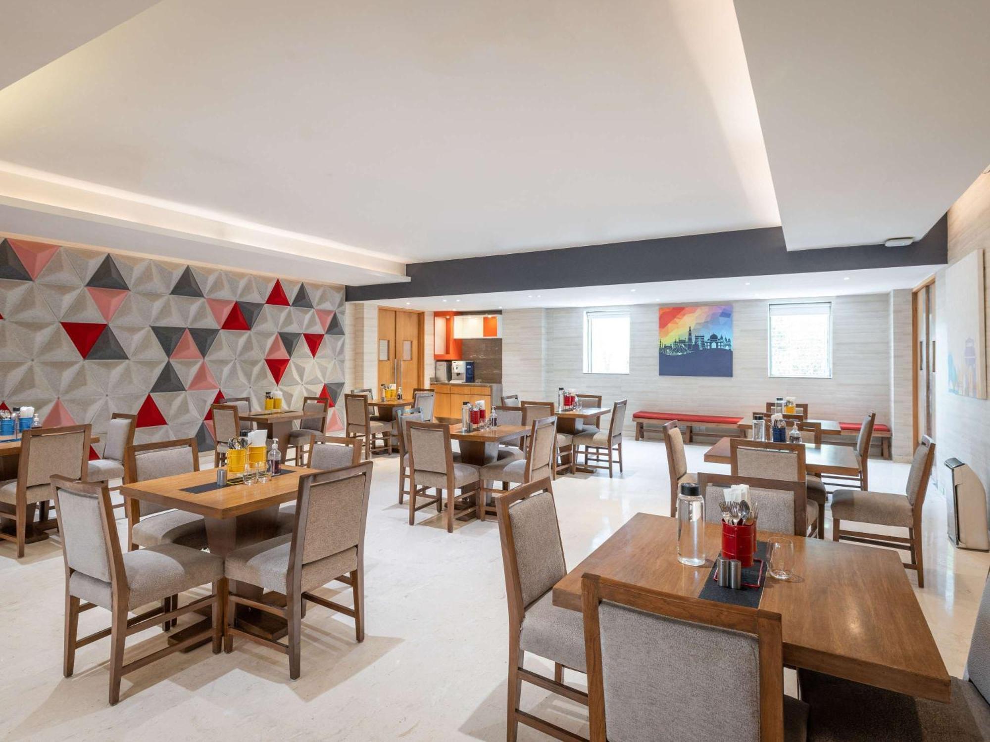 Ibis New Delhi Aerocity - An Accor Brand Exterior photo